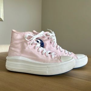 Converse platform sneakers pink